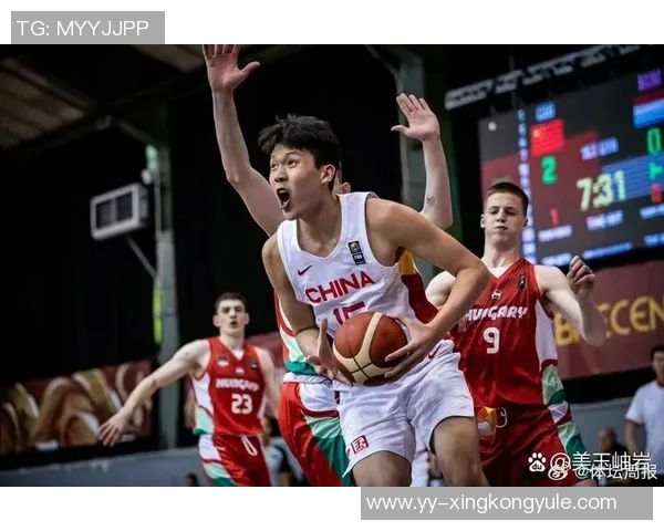 杨瀚森在G联盟比赛中表现出色节奏掌控力强未显疲态